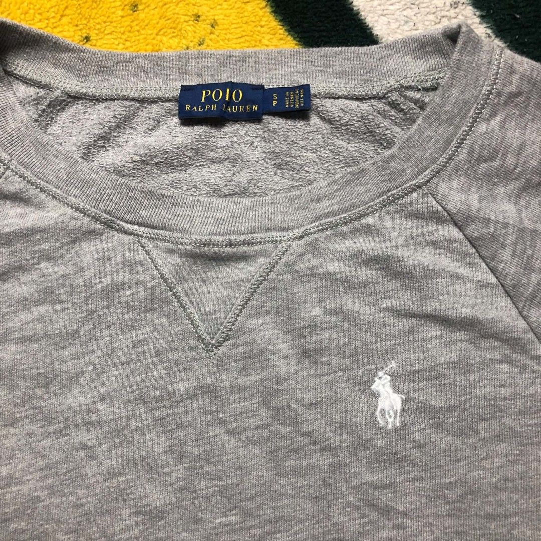 Ralph Lauren side logo Design crew neck long sleeves Jacket (Category: Coats, Jackets and Outerwear) located in Manila. Submitted by wildowl_054d35 (Listing ID 1470540982, Image 2). Description: size small excellent condition authentic women's Gold tag.