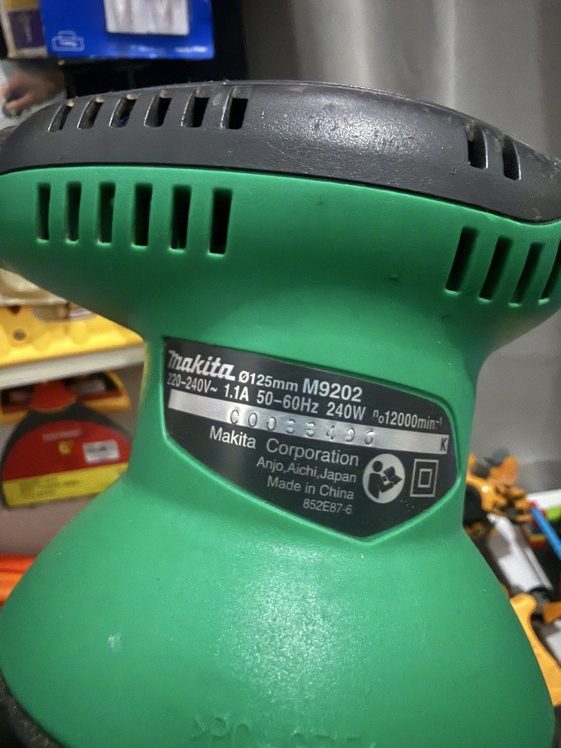 Random Orbit Sander Makita brand (Category: Everything Else Others) located in Manila. Submitted by jvzzz08 (Listing ID 1470463409, Image 2). Description: Makita M9202 (or M9202M / M9202B) 125mm (5-inch) 240W Random Orbit Sander..