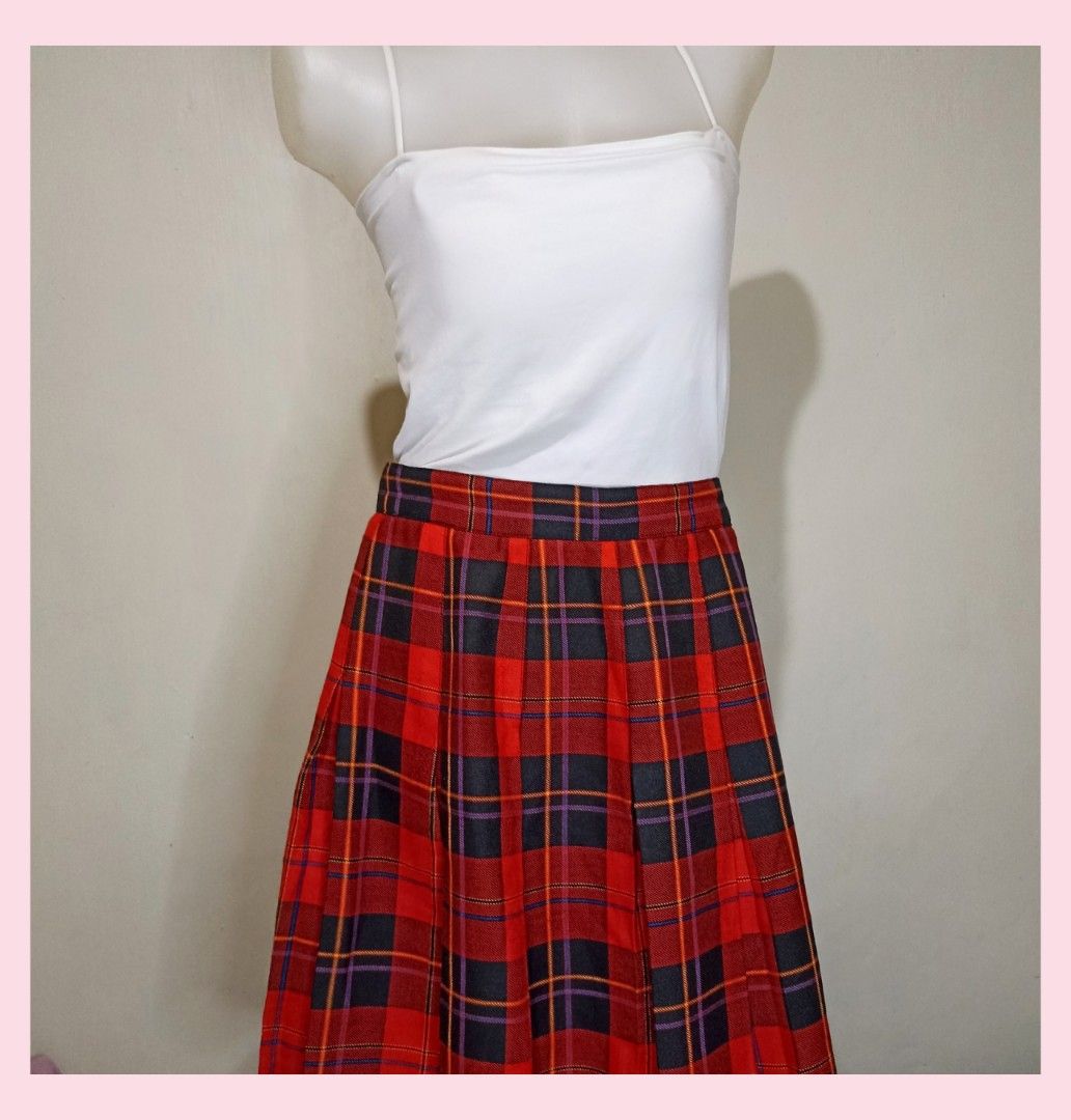 Random Skirts (Category: Skirts) located in Manila. Submitted by goldenmountain.e4137d (Listing ID 1470493458, Image 3). Description: Hi, please message me if you're interested. Everything is still in good condition, I'll send the other details..