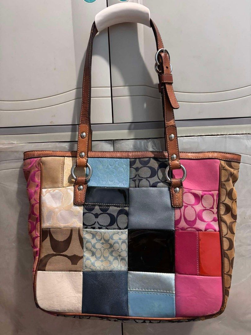 Rare Patchwork Tote Authentic Coach Aesthetic Y2K Bag (Category: Shoulder Bags) located in Valenzuela. Submitted by loveshecollection (Listing ID 1470529109, Image 1). Description: - visible signs of use, refer to photos - slightly nego - rare patchwork.