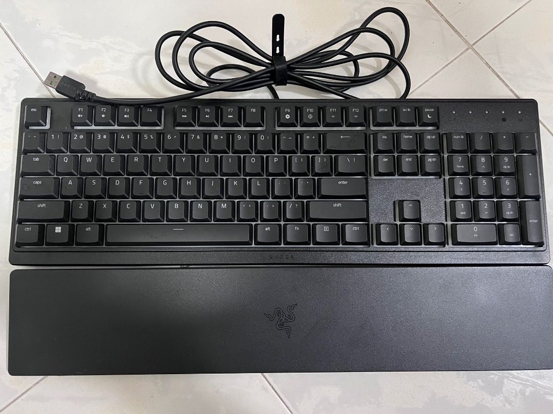 Razer Ornata V3 X Gaming Keyboard, Computers & Tech, Parts ...