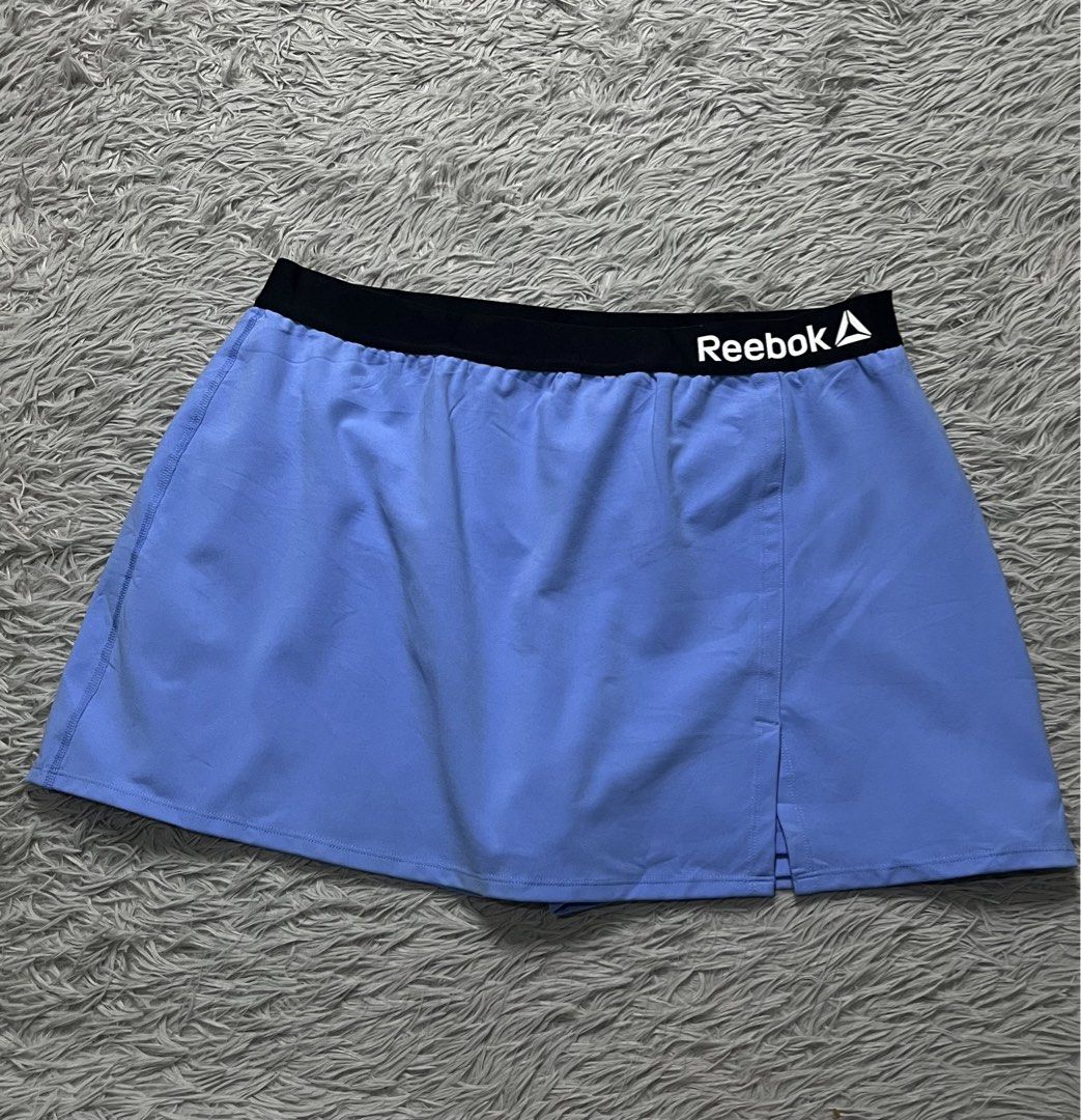 Rebook Skort (Category: Activewear) located in Dipolog. Submitted by krstnagnis98 (Listing ID 1470352415, Image 2). Description: Reebok Skort Pang 🥒🎾 L-XL With inner.
