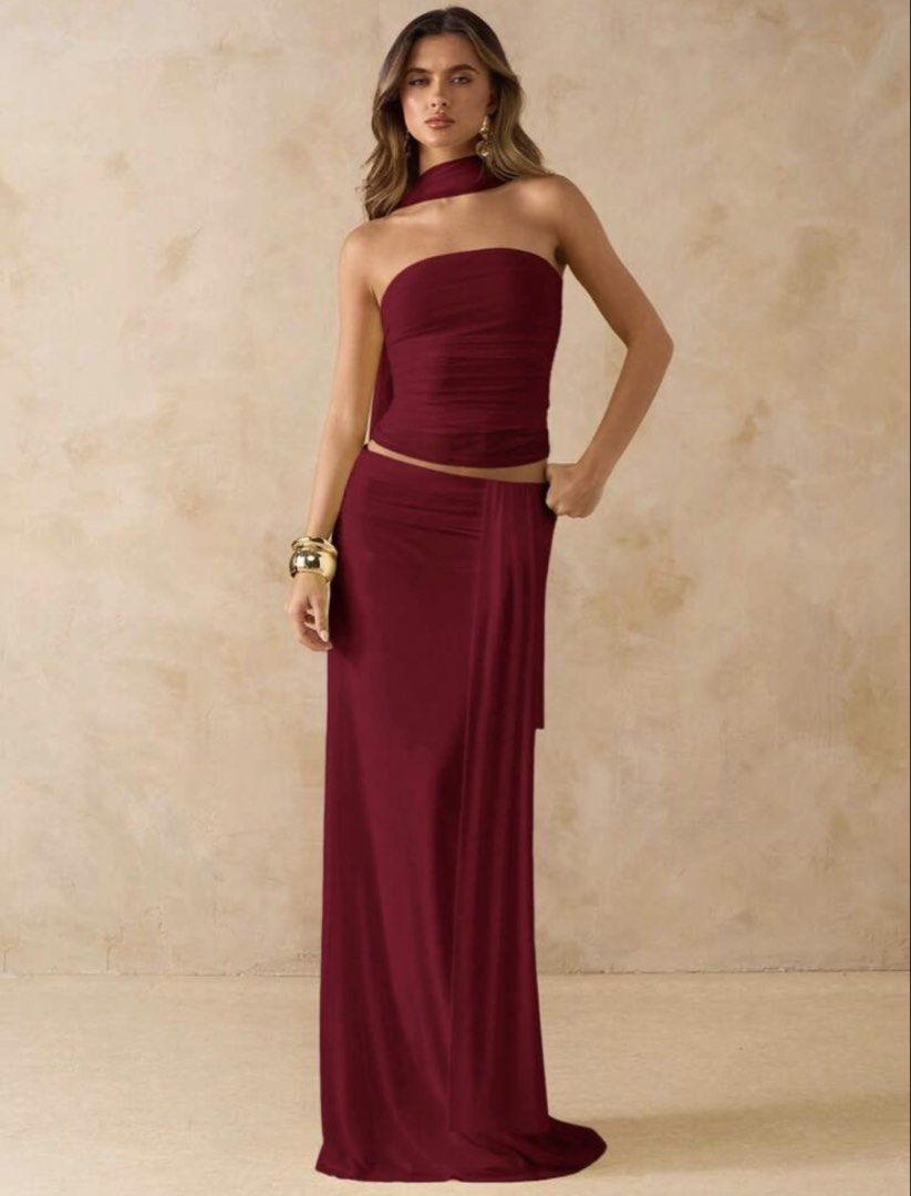 Red 2 piece set with neck scarf (Category: Evening dresses & gowns) located in Manila. Submitted by safetiger.351a36 (Listing ID 1470400982, Image 2). Description: .