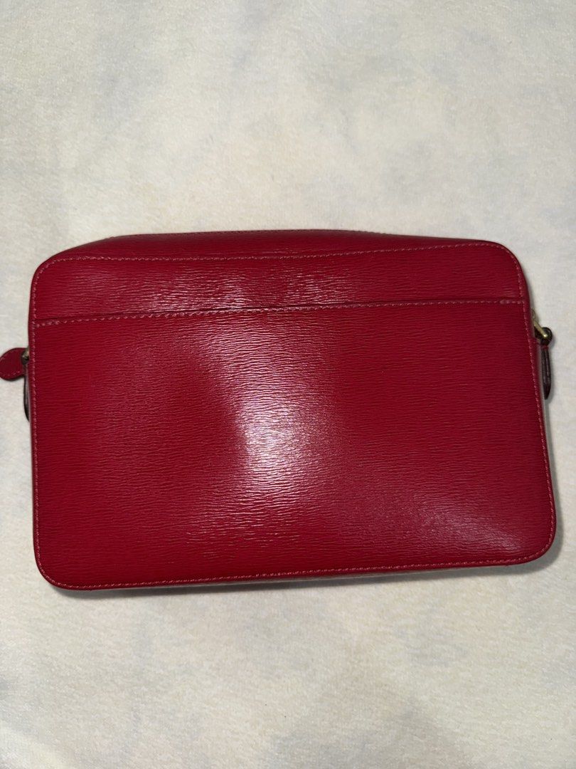 Red Ralph Lauren Sling Bag (Category: Cross-body Bags) located in Daet. Submitted by sbcookieee (Listing ID 1470507683, Image 3). Description: .