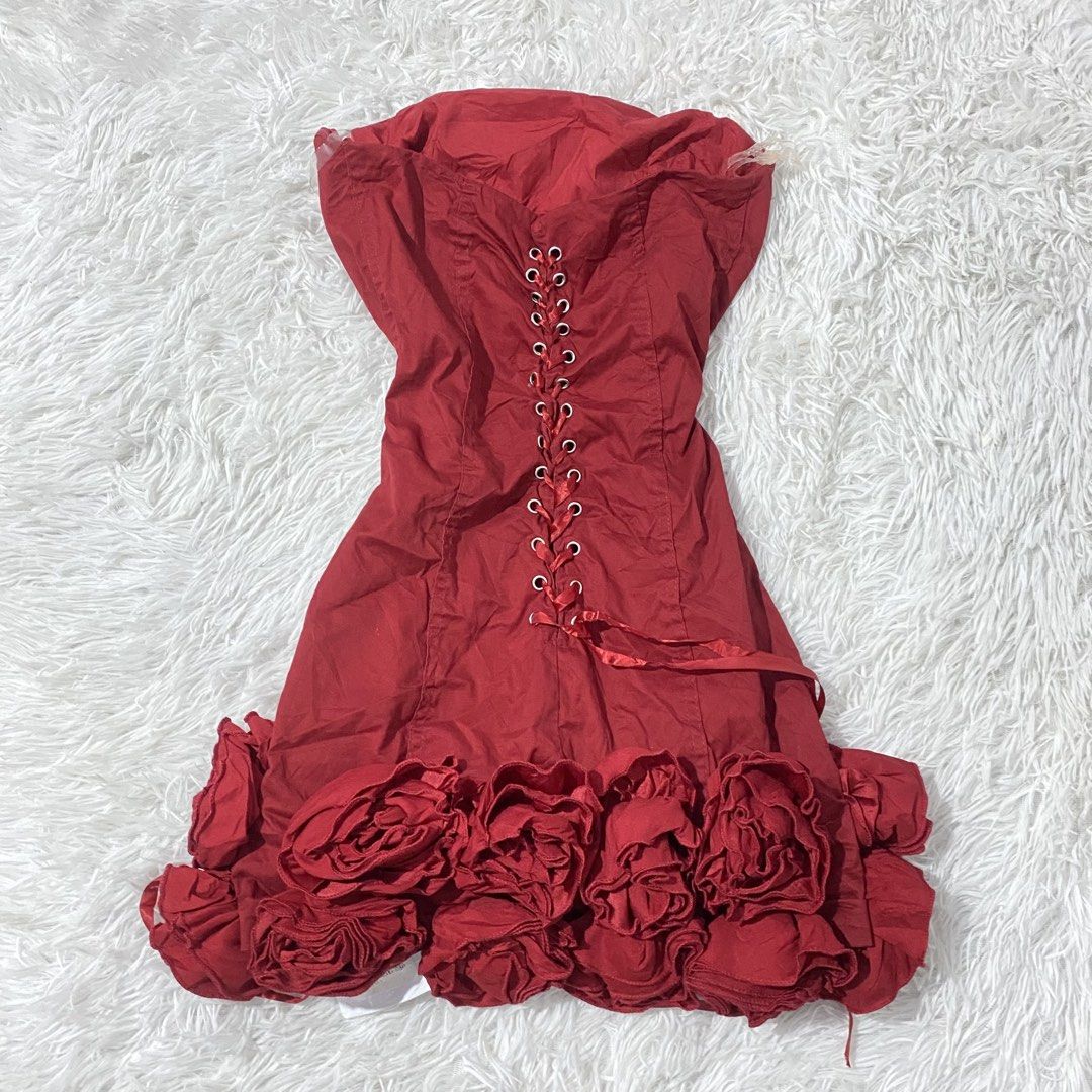 Red strapless corset style mini dress (Category: Dresses) located in Manila. Submitted by ukaysaukoy (Listing ID 1470536722, Image 2). Description: BRAND:LALADUDU SIZE:XS-M .