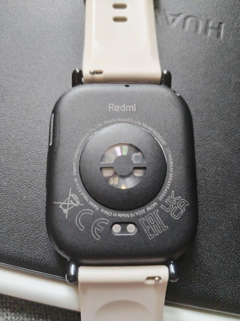 REDMI WATCH 5 LITE (Category: Wearables & Smart Watches) located in Manila. Submitted by kjavero26 (Listing ID 1470386783, Image 2). Description: ⌚ REDMI WATCH 5 LITE FOR SALE 💰 Selling Price: ₱1,800 (Negotiable) Original Brand-New Price: ₱3,099 Selling my Redmi Watch 5 Lite smartwatch. FEATURES: • 1.96-inch AMOLED Display • Built-in GPS • Bluetooth Calling • Heart Rate and Blood Oxygen Monitoring • Sleep Monitoring • Up to 18 Days Battery Life 