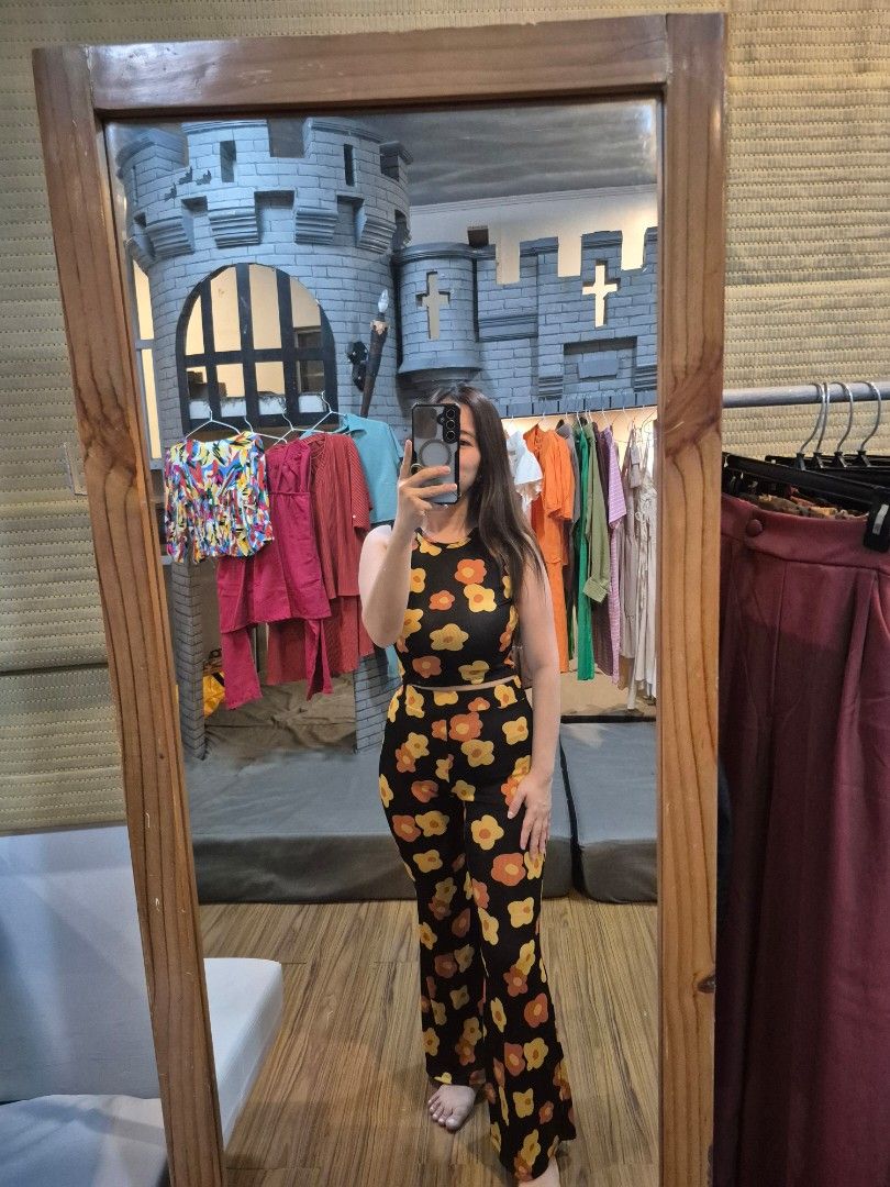 Retro Floral Coords (Category: Sets or Coordinates) located in Manila. Submitted by kayencee_27 (Listing ID 1470556881, Image 2). Description: Brandnew sets with individual plastic floral design ribknit fab garterized waistline flare pants bust is 32"-36" wa9st is 26"-30".