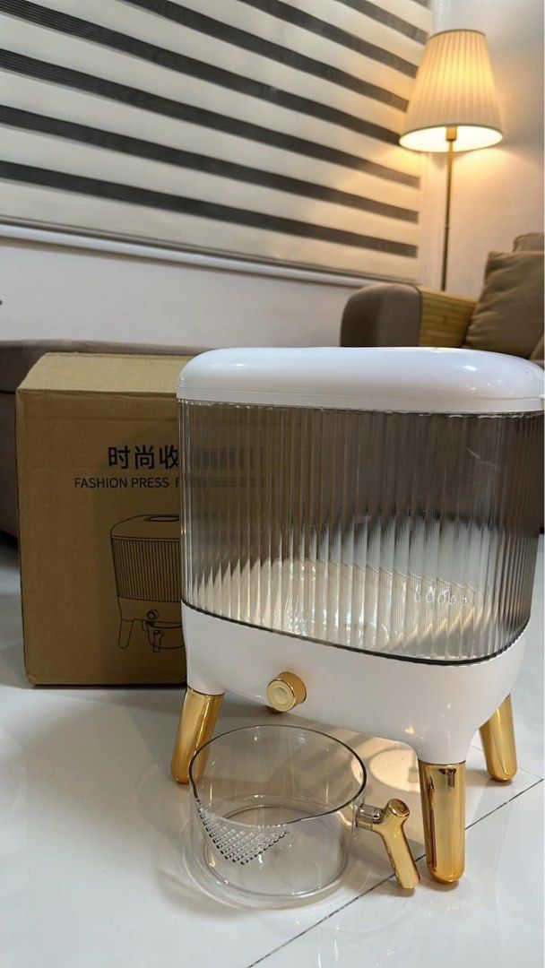 Rice dispenser (Category: Storage Boxes & Baskets) located in Mandaluyong City. Submitted by _anjconcepcion (Listing ID 1470481017, Image 1). Description: .