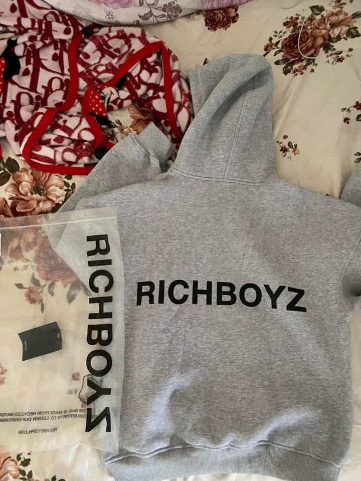 Richboyz Hoodie (Category: Coats, Jackets and Outerwear) located in Quezon City. Submitted by eeenajarro81393 (Listing ID 1470425449, Image 2). Description: Used once brand new condition Complete with zip lock Size small 26.5 length 23.5 width Original Richboyz.