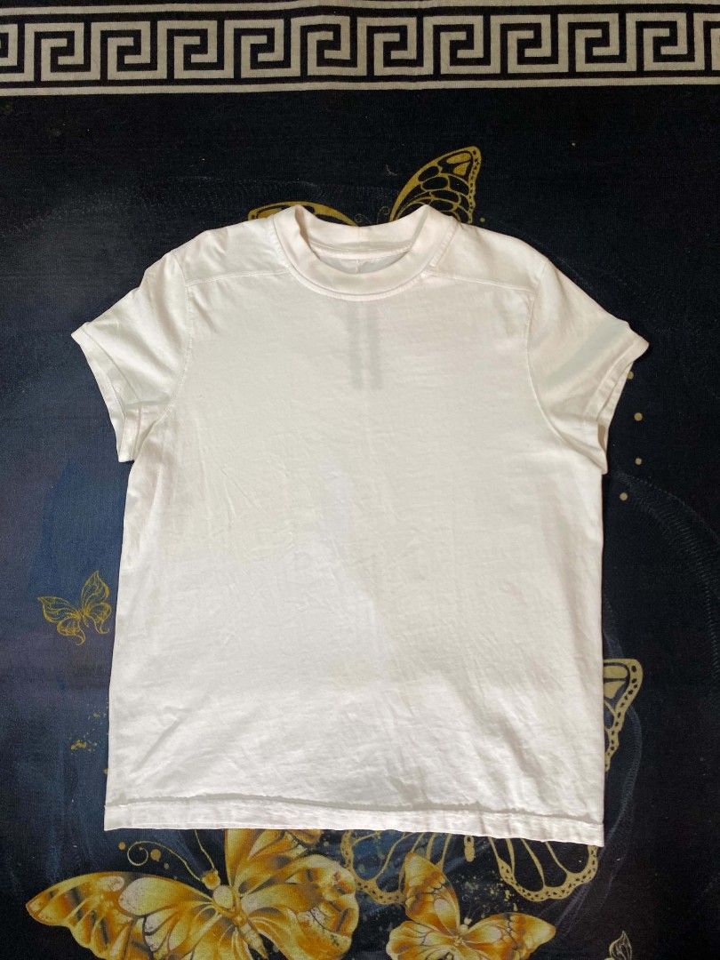 RICK OWENS DARK SHADOW (Category: Tshirts & Polo Shirts ) located in Quezon City. Submitted by thrift.sta (Listing ID 1470372812, Image 1). Description: EXCELLENT NO ISSUE 26X20 800 +SF.