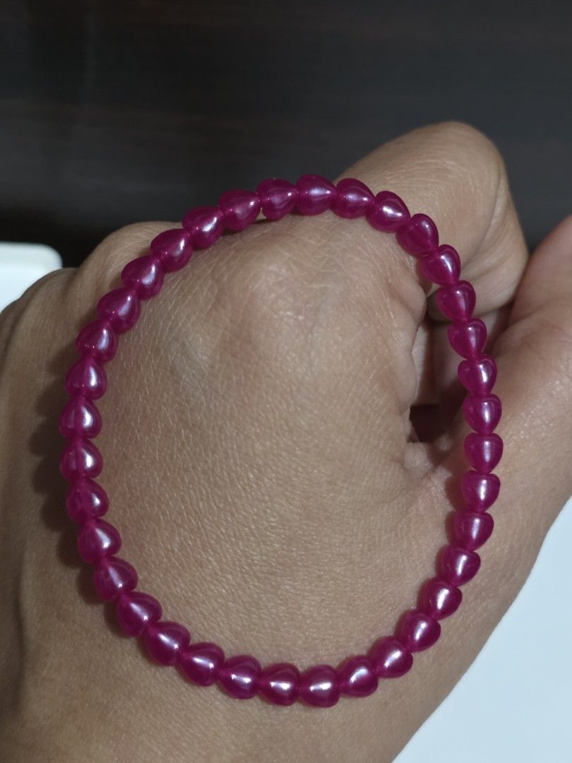 Ruby High Grade Love Shape (Category: Bracelets) located in Ujong Pasir. Submitted by bieda.journey (Listing ID 1470404582, Image 1). Description: .