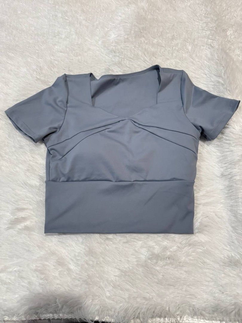 Running Top (Category: Activewear) located in Bulacan. Submitted by cheeryfatima (Listing ID 1470445143, Image 1). Description: FOR SALE: RUNNING TOP Selling price: ₱250 Condition: good as new never used. With built-in padding. PM if interested..