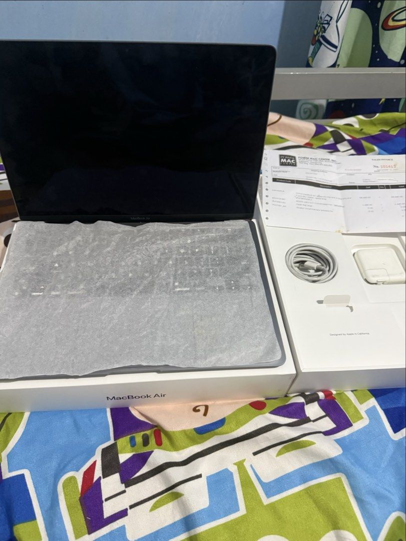 RUSH MacBook Air M1 99cc with receipt and original package (Category: Laptops & Notebooks) located in Manila. Submitted by floweroniz (Listing ID 1470403581, Image 1). Description: RUSH MACBOOK AIR M1 ALMOST BRAND NEW ₱33,000 may bawas pa onti sa surebuyer. Brand new price is around ₱61,980 as indicated on the Power Mac Center receipt. my price is already 29k less :) UNIT DETAILS: • Apple M1 Chip • 8GB Unified Memory • 13.3” Retina Display • 256G