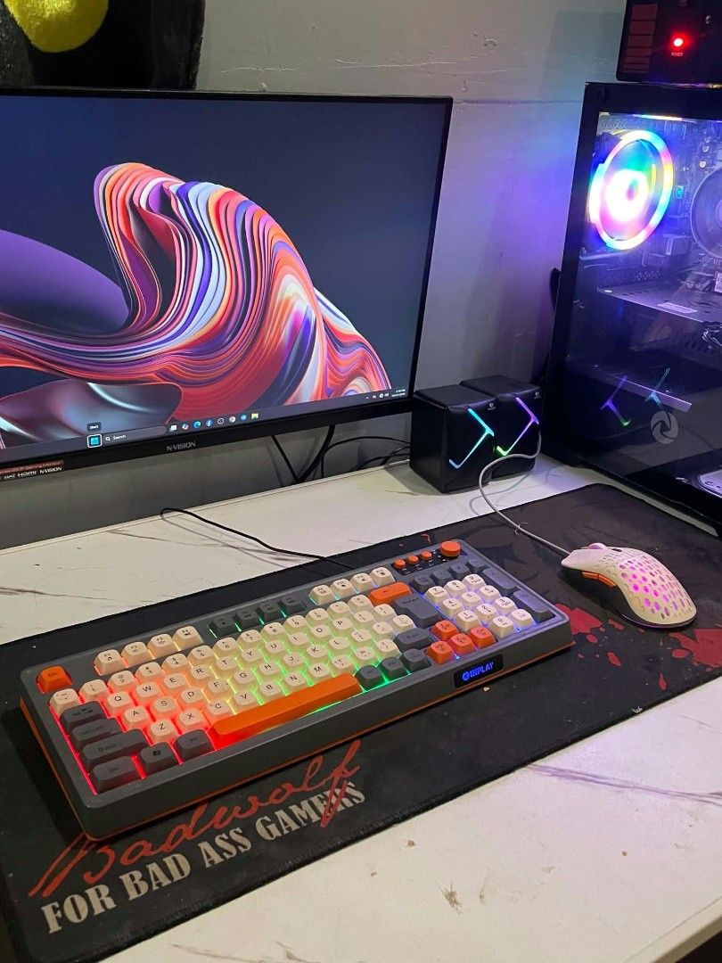 (RUSH SALE) Complete Gaming & Workstation PC Set Up (Category: Desktops) located in Manila. Submitted by marthina246 (Listing ID 1470375802, Image 3). Description: FOR SALE: COMPLETE GAMING & WORKSTATION PC SETUP 🖥️✨ (Plug and Play — gagamitin na lang! Complete specs & peripherals included!) Premium tempered glass aquarium case with RGB lighting — sobrang ganda ng aesthetic! Perfect para sa Gaming, Work From Home (WFH), Video Editing, at Online 
