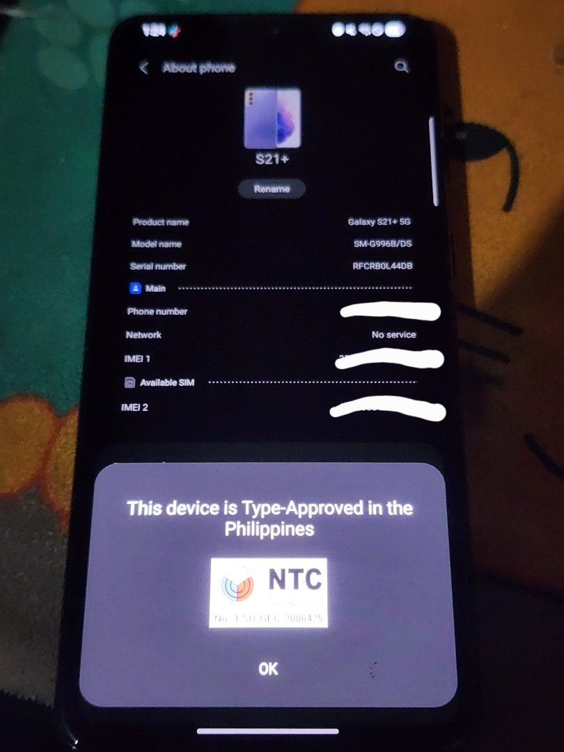 Rush Samsung Galaxy S21 PLUS (Category: Samsung) located in Imus. Submitted by criz_jae (Listing ID 1470415519, Image 2). Description: 8gb ram, 256gb rom,120hz refresh rate, Fingerprint working Just signs of usage and Issue: black dot sa upper right (di affected performance and di pansin pag naka dark mode As is Negotiable sa paaa.