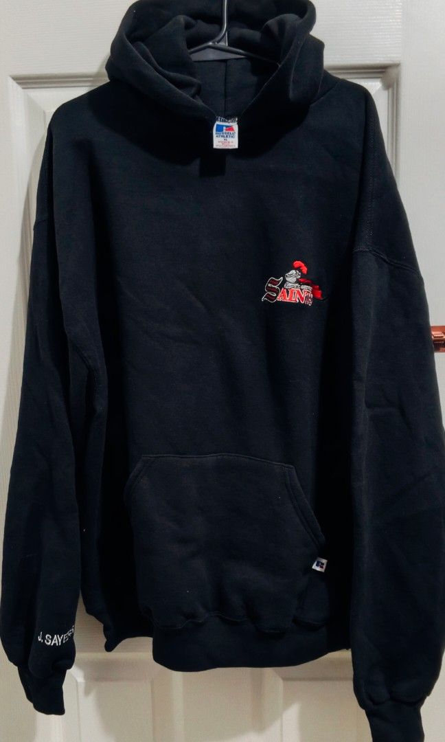 RUSSEL ATHLETIC HOODIE (Category: Coats, Jackets and Outerwear) located in Manila. Submitted by ghetto.thriftshop21 (Listing ID 1470437499, Image 1). Description: RUSSEL ATHLETIC HOODIE XL ON TAG BIÑAN LAGUNA LOCATION.