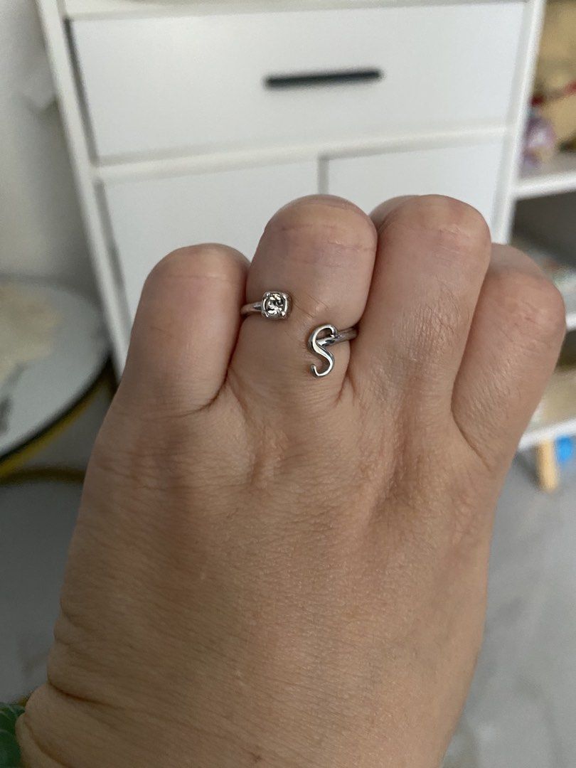 S ring from japan accessories untested (Category: Rings) located in Santo Tomas. Submitted by yengcarawa67764 (Listing ID 1470394956, Image 2). Description: .
