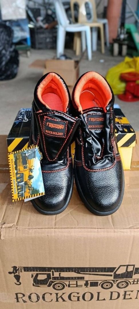 Safety Shoes Size: 6 (Category: Everything Else Others) located in Manila. Submitted by 09171479278_elsie. (Listing ID 1470353583, Image 1). Description: Safety Shoes Size: 6.