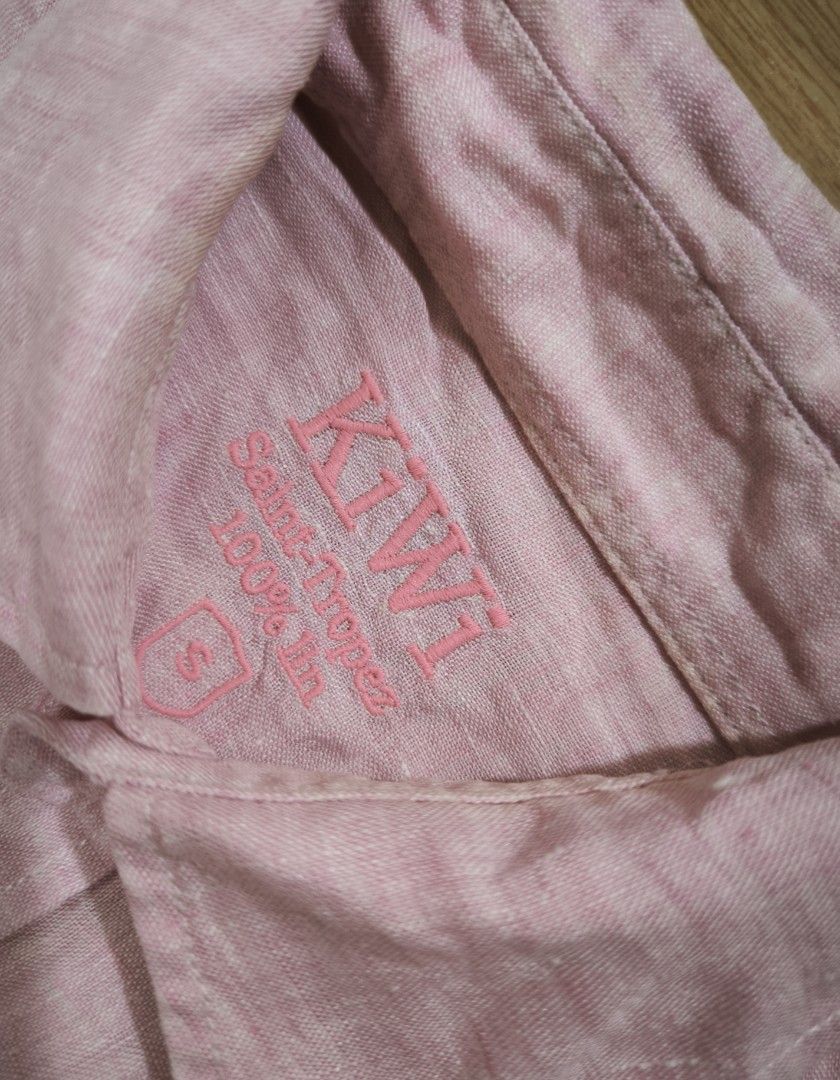 Saint Tropez pink long sleeve polo (Category: Longsleeves) located in Manila. Submitted by wearforce (Listing ID 1470498971, Image 2). Description: Saint Tropez long sleeve polo color: pink fit: M-L color rate 9/10 in good condition 600 + sf.