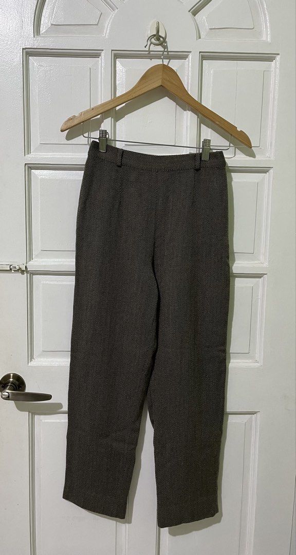‼️SALE‼️ Max & Co. Classics Trousers (Category: Other Bottoms) located in Taguig. Submitted by k.clovel (Listing ID 1470474919, Image 2). Description: Item would be coming from Isabela, 2-3 days eta to MM. Sf is 75-150 thru j&t..