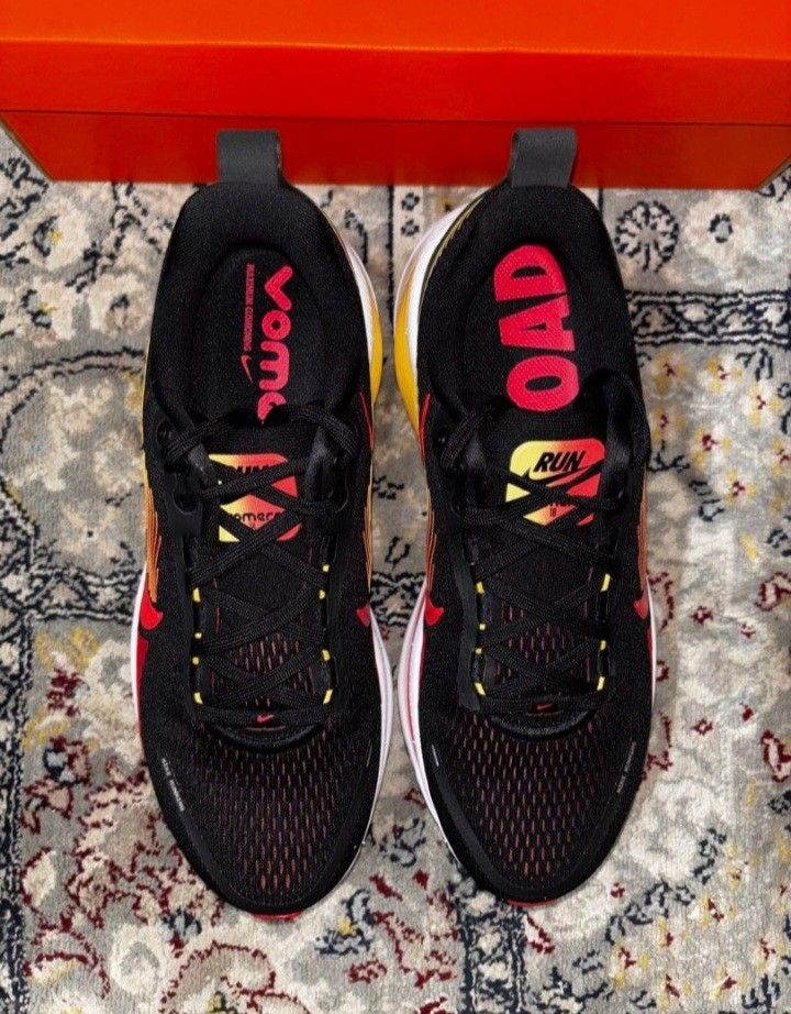 SALE NIKE VOMERO 18 (Category: Sneakers) located in Manila. Submitted by noblecrystal2026 (Listing ID 1470391137, Image 3). Description: BRANDNEW AUTHENTIC WITH RECEIPT 8.5 US MENS PHP4,600 LAST PRICE NO LOW BALLERS ITS IS ALREADY THE CHEAPEST LOC ANGONO RIZAL SHIPS NATIONWIDE.
