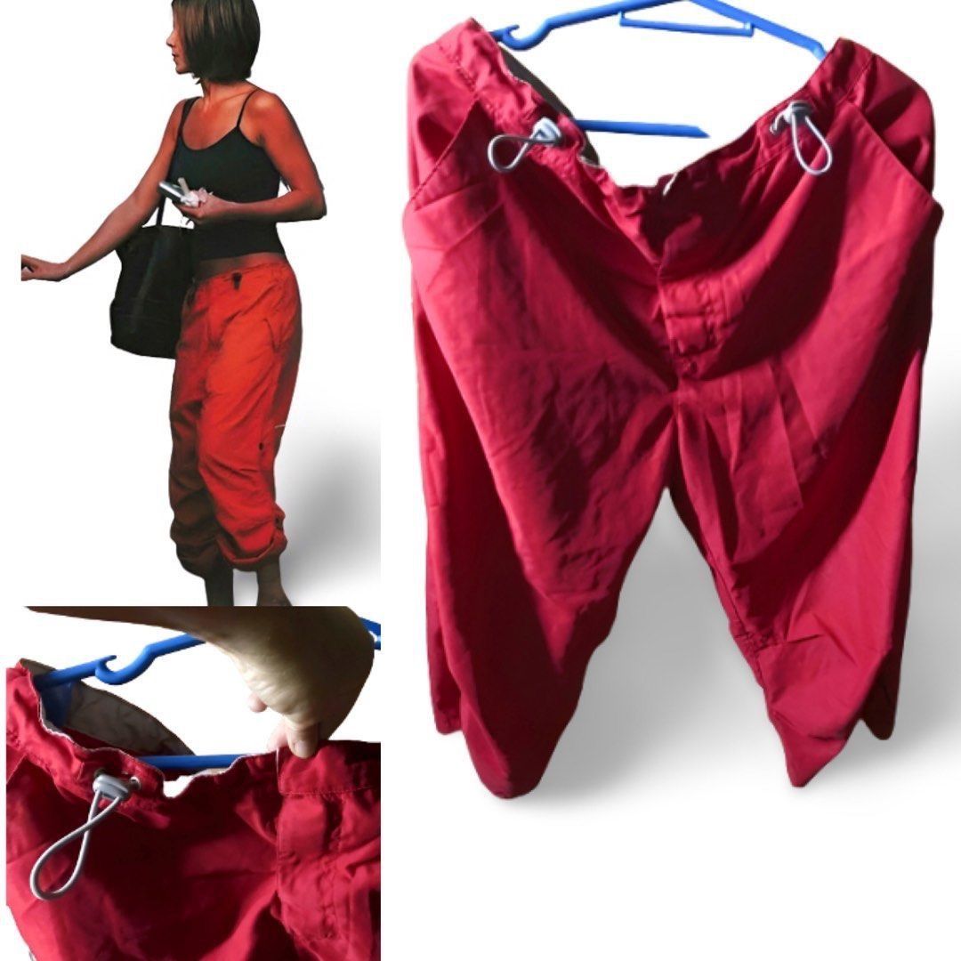 OLD NAVY RED CROPPED CARGO PANTS (Category: Other Bottoms) located in Marikina City. Submitted by minimalistmanila (Listing ID 1470379525, Image 2). Description: Old Navy red cargo pants, purchased in USA for 35 USD or P2,300. 26-30 garter waist, 29” length. Short cropped version. Order now! .