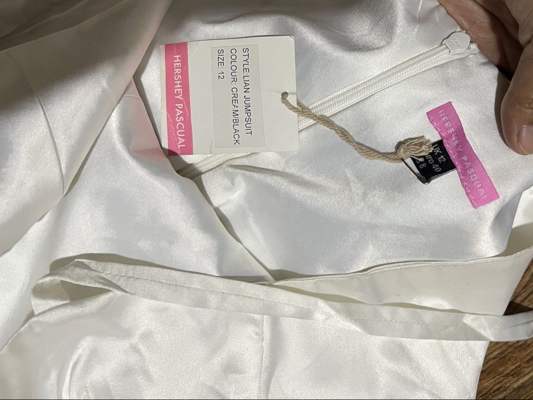 SALE‼️NEW jumpsuit (Category: Jumpsuits) located in San Jose del Monte. Submitted by senorita_wella (Listing ID 1470511823, Image 2). Description: .