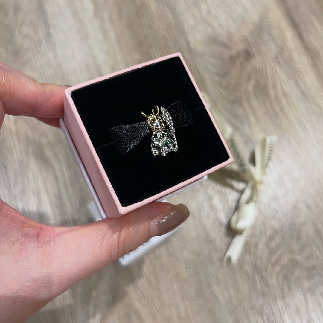 SALE❗Pandora Marvel Loki Charm (Category: Charms) located in Manila. Submitted by badaloves_u (Listing ID 1470476405, Image 2). Description: - 💯 Authentic Pandora with Authenticity ALE marks - FREE Box and Paper bag 🛍️ - ✨ FREE Cleaning to any Pandora Store 🛵 LALAMOVE courier for same day delivery 🚚 J&T provincial courier.