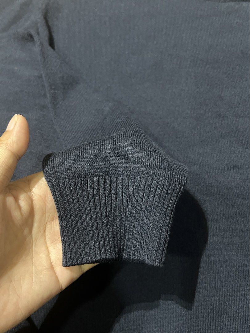SALE‼️UNIQLO knitted top (Category: Blouses) located in San Jose del Monte. Submitted by senorita_wella (Listing ID 1470472425, Image 3). Description: .