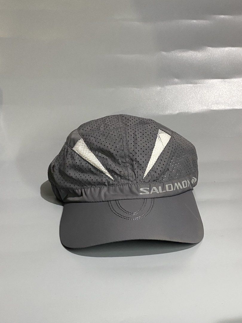 Salomon running hat (Category: Caps & Hats) located in Quezon City. Submitted by keedcaps4u (Listing ID 1470486132, Image 1). Description: Good condi auth No isue Osfa Mine 999 Freeship.