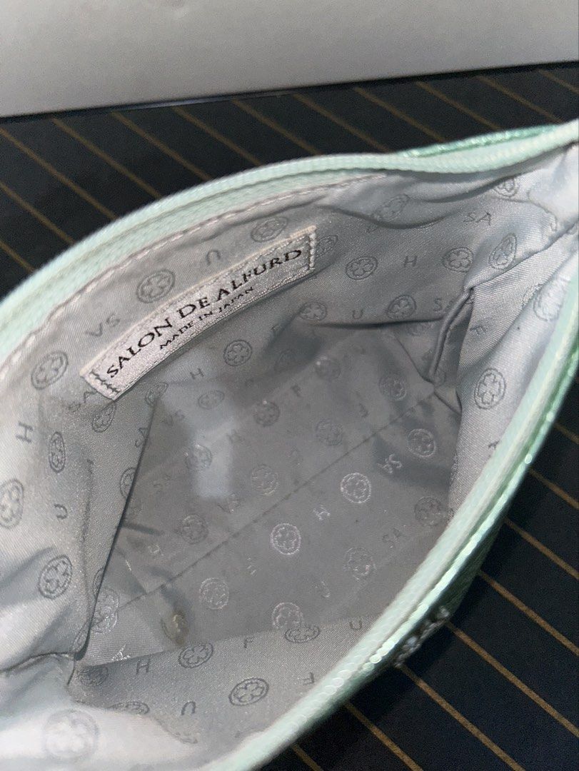 Salon de Alfurd Small Hand Bag (Category: Purses & Pouches) located in Quezon City. Submitted by jjsurplus_23 (Listing ID 1470381310, Image 3). Description: Made in Japan.