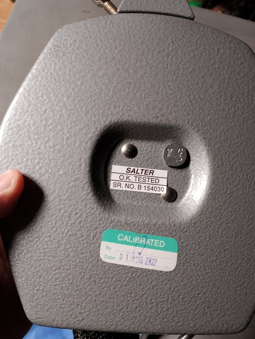 Salter Mechanical Hanging Baby Scale (Category: Health Monitors & Weighing Scales) located in Taguig. Submitted by digitalknowledgehubfornurses (Listing ID 1470353216, Image 3). Description: ​📋 Product Specifications: 💯 original Brand - Salter Type - Mechanical Spring Hanging Scale / Pediatric Scale Max Capacity - 25 kg Graduation / Increments - 100 g Included Accessories - Salter Dial Scale, Blue Fabric Sling/Pants, Hanging Hooks Set Power Sou