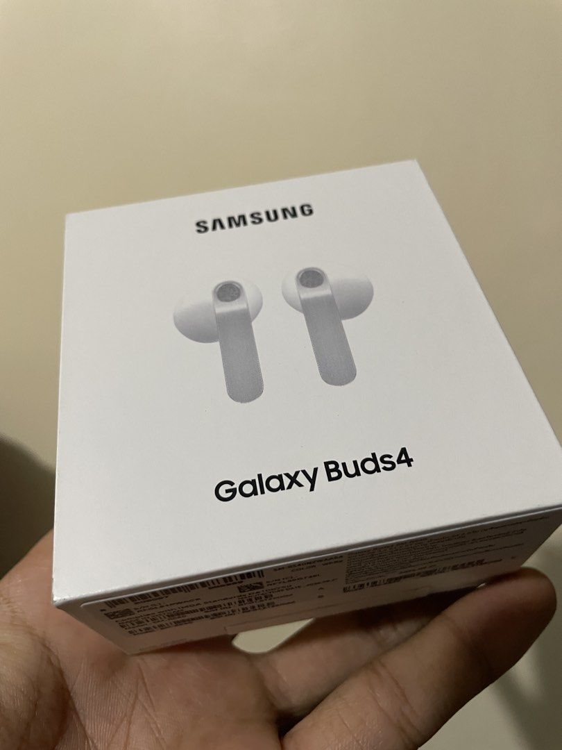 Samsung Galaxy Buds 4 (Category: Earphones) located in Antipolo. Submitted by franciseva (Listing ID 1470363351, Image 1). Description: Hello! Selling Galaxy Buds 4 white. Original website price Php 11,490. Selling for 7,500 only. Original Sealed. Product: Samsung Galaxy Buds4 - Color: White - Condition: Brand new, factory sealed, unopened in original box RFS. Got this for free from our Samsung device purchase and I have extra. :) Meetup at Antip