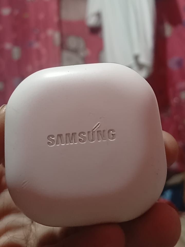 Samsung Galaxy Buds Pro Wireless Earbuds (Category: Earphones) located in Caloocan City. Submitted by silverearth_877b02 (Listing ID 1470454243, Image 1). Description: - Authentic white Samsung Galaxy Buds Pro with charging case - Premium sound quality tuned by AKG (loud and clear) - Compact square case design with Samsung logo - Green LED charging light indicator - 100% working condition - Meetup or shipping options available.