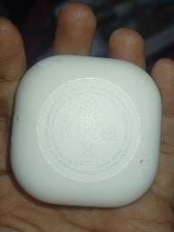 Samsung Galaxy Buds Pro Wireless Earbuds (Category: Earphones) located in Caloocan City. Submitted by silverearth_877b02 (Listing ID 1470454243, Image 2). Description: - Authentic white Samsung Galaxy Buds Pro with charging case - Premium sound quality tuned by AKG (loud and clear) - Compact square case design with Samsung logo - Green LED charging light indicator - 100% working condition - Meetup or shipping options available.