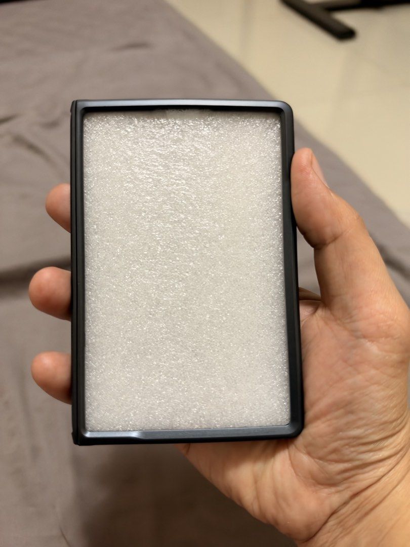 Samsung Galaxy Z Fold 8 Spigen Slim Armor Pro (Category: Cases & Sleeves) located in Los Banos. Submitted by IskoNgBayan (Listing ID 1470521524, Image 2). Description: Spigen Slim Armor Pro Gun Metal color Lightly used RFS: Changed phone.