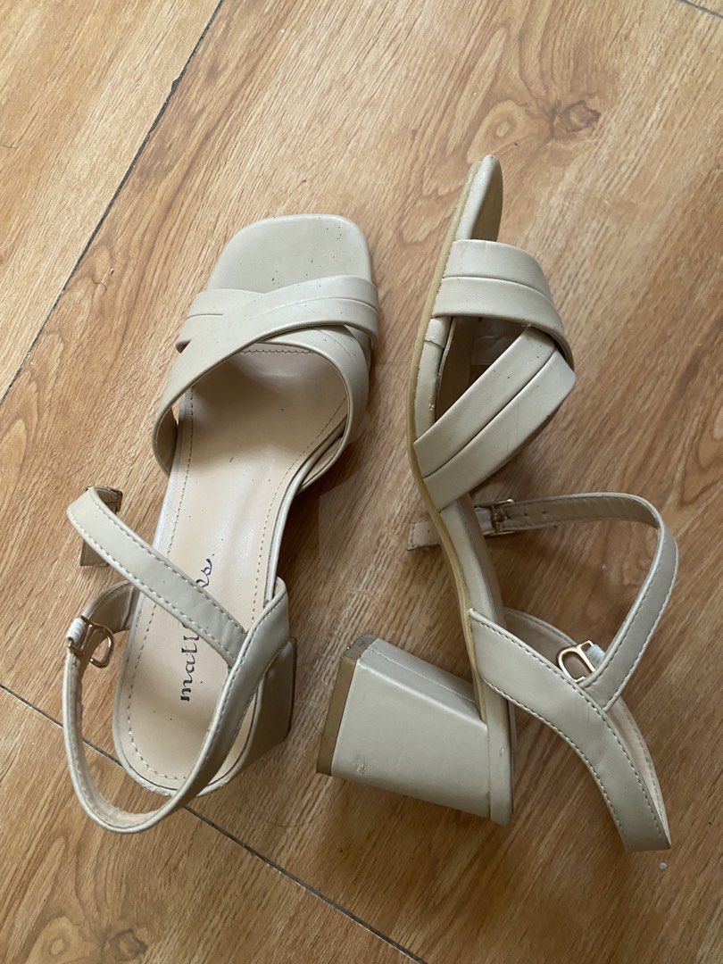 SANDALS HEELS (Category: Heels) located in Santa Rosa. Submitted by wayn_ (Listing ID 1470405002, Image 2). Description: only used once originally bought it sa sm dept store.