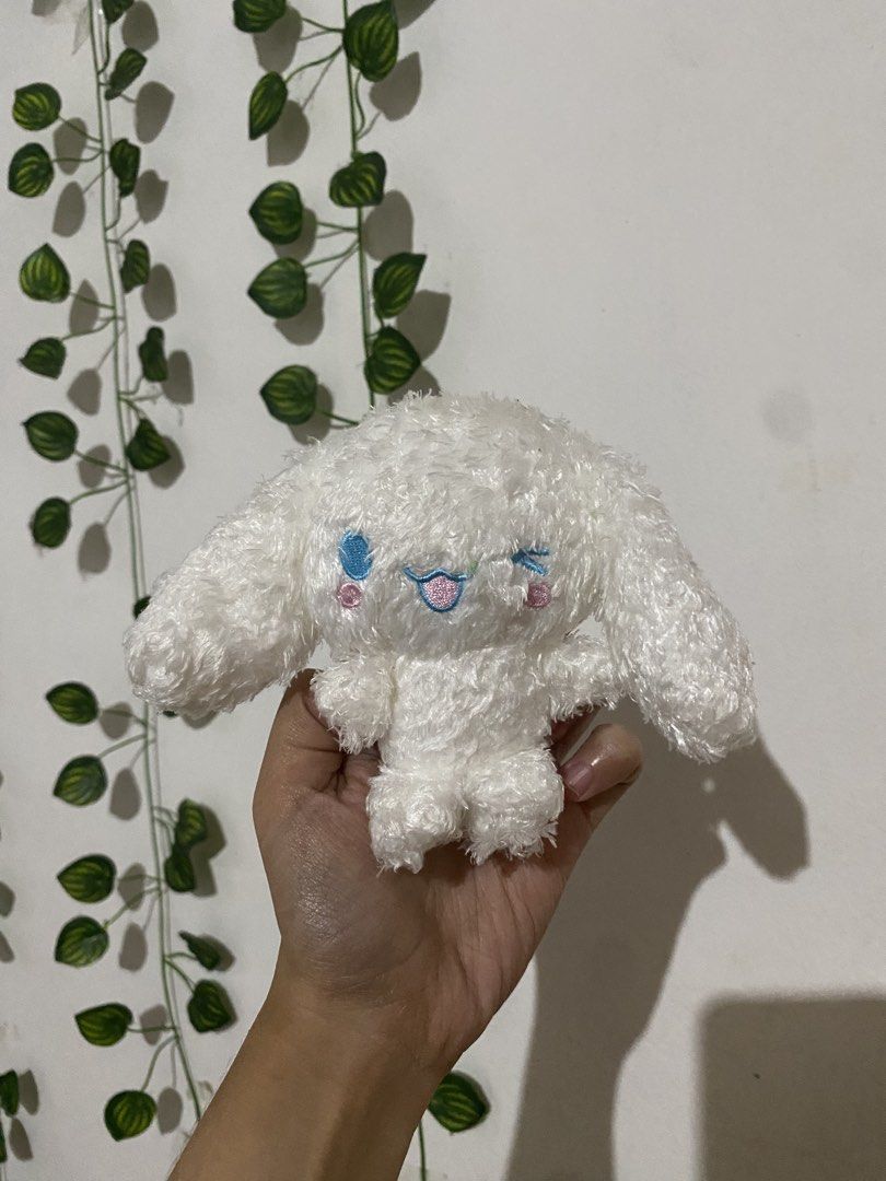 Sanrio Cinnamoroll Plush Charm (Category: Plushies & Soft Toys) located in Guagua. Submitted by toy_corner (Listing ID 1470502197, Image 2). Description: No issue Pampanga loc MOP: Gcash J&t courier .