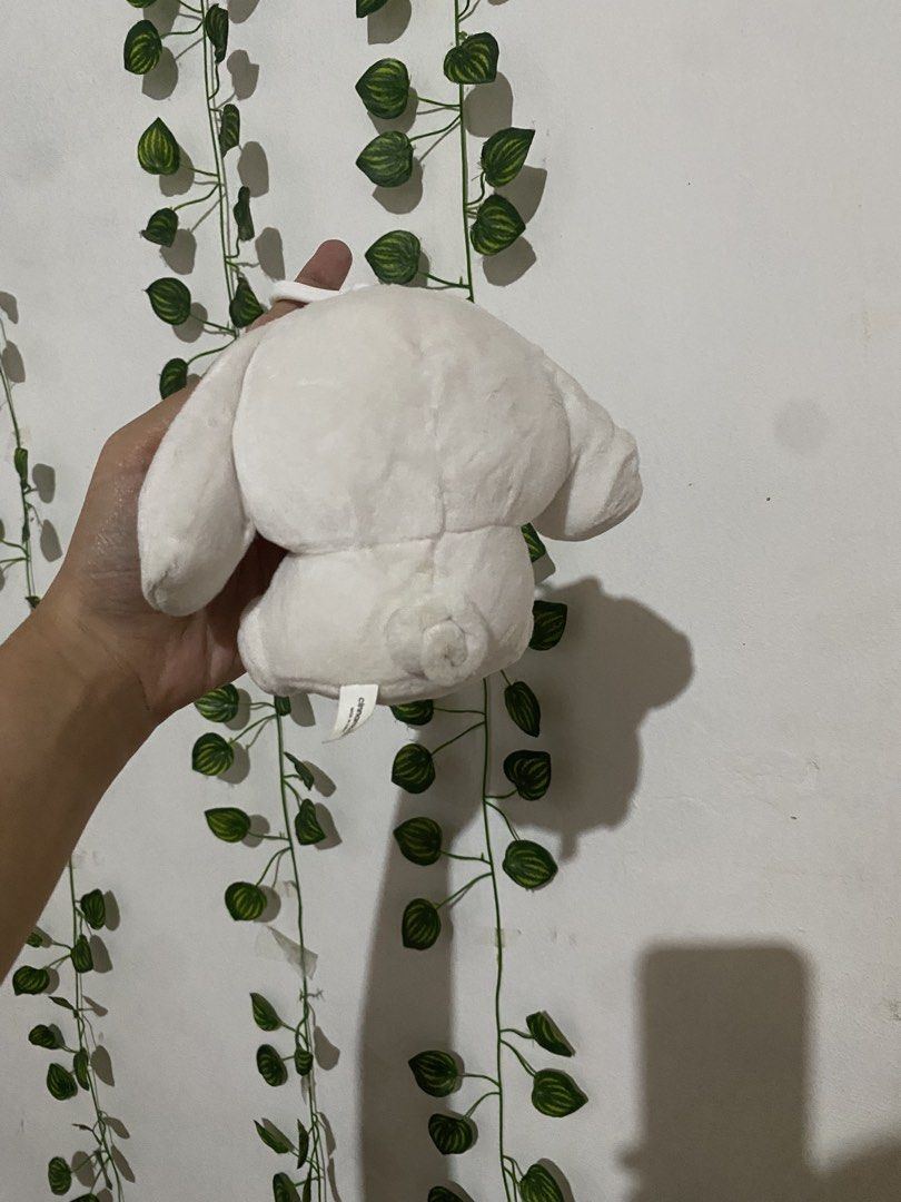 Sanrio Cinnamoroll Plush Charm (Category: Plushies & Soft Toys) located in Guagua. Submitted by toy_corner (Listing ID 1470502612, Image 2). Description: No issue Pampanga loc J&t courier MOP: Gcash.