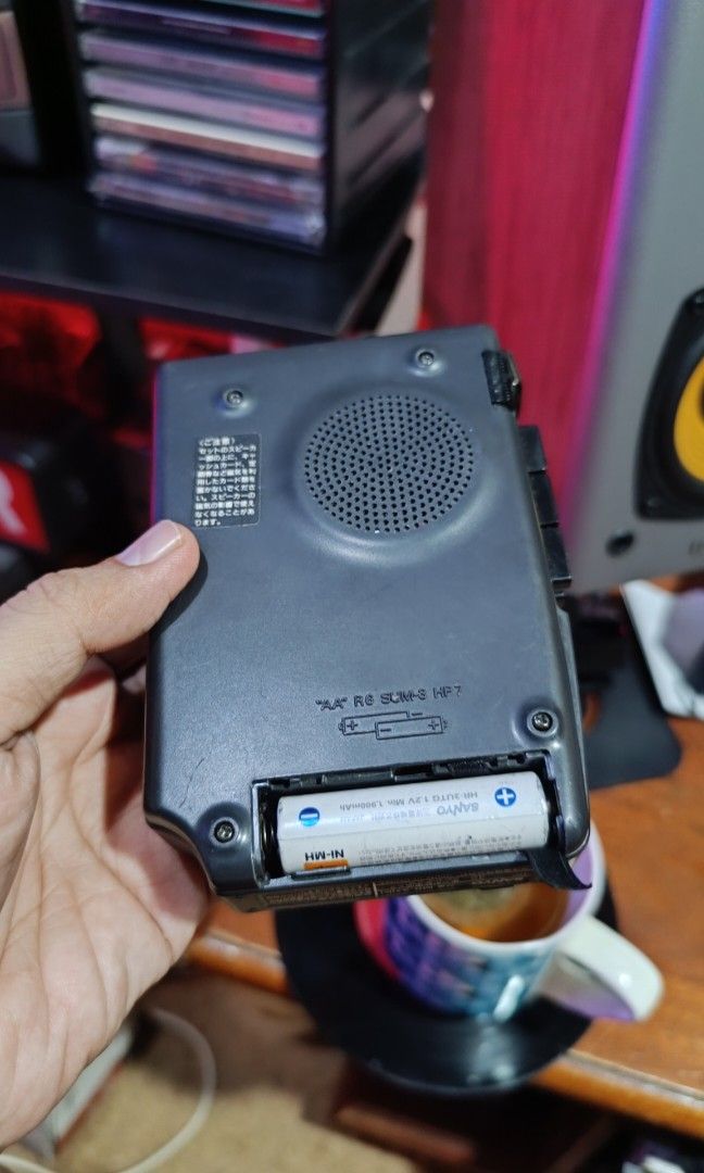 SANYO PORTABLE CASSETTE PLAYER (Category: Portable Music Players) located in Midsayap. Submitted by macoy.picker (Listing ID 1470367520, Image 2). Description: Sanyo Portable Cassette Player Working pero Mahina ang ikot for restortaion Location: North Cotabato.