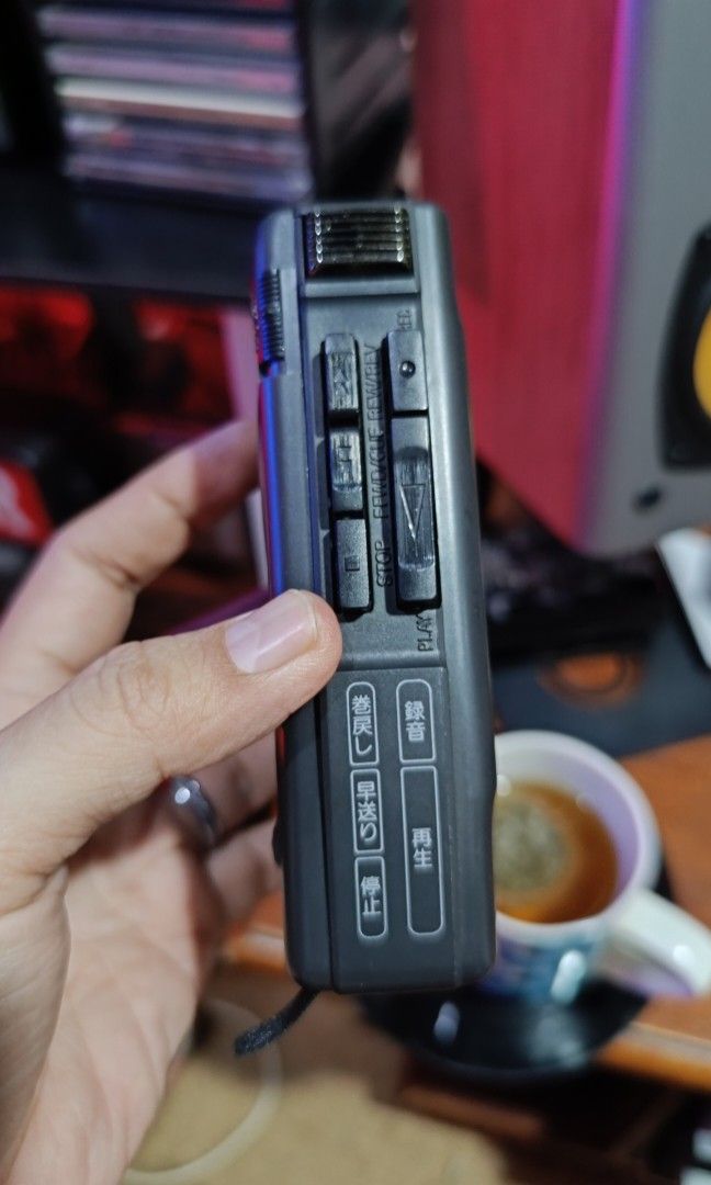 SANYO PORTABLE CASSETTE PLAYER (Category: Portable Music Players) located in Midsayap. Submitted by macoy.picker (Listing ID 1470367520, Image 3). Description: Sanyo Portable Cassette Player Working pero Mahina ang ikot for restortaion Location: North Cotabato.