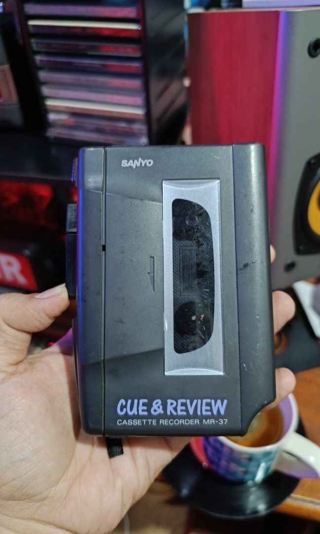 SANYO PORTABLE CASSETTE PLAYER (Category: Portable Music Players) located in Midsayap. Submitted by macoy.picker (Listing ID 1470367520, Image 1). Description: Sanyo Portable Cassette Player Working pero Mahina ang ikot for restortaion Location: North Cotabato.