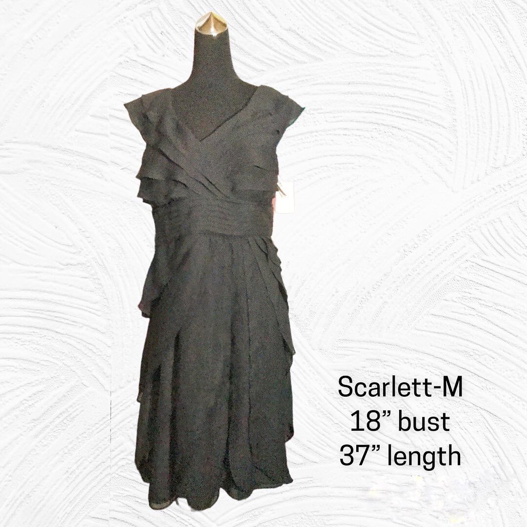 SCARLETT BLACK DRESS (Category: Evening dresses & gowns) located in Marikina City. Submitted by minimalistmanila (Listing ID 1470354792, Image 3). Description: Scarlett layered black dress. Bought in London. Fits medium. Great for formal or cocktail parties. Order now! .