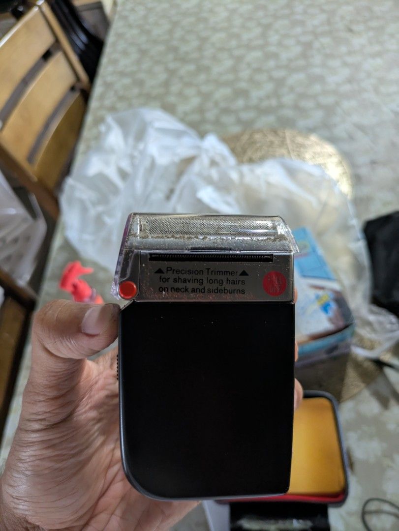 schick 400 flexamatic vintage shaver (Category: Men's Grooming) located in Angeles City. Submitted by renzyboypalaboy (Listing ID 1470556867, Image 3). Description: this item is vintage original schick from japan 100v it still works and in very good condition.