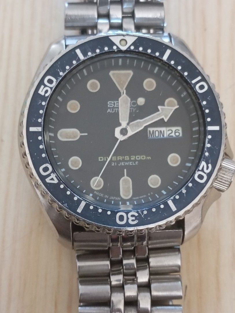 Seiko automatic divers (Category: Men's Watches) located in Las Pinas. Submitted by quick_deals_great_finds2 (Listing ID 1470385918, Image 2). Description: Original 7s26 seiko mechanism 42mm large fits wrist 7 inches Good working condition.
