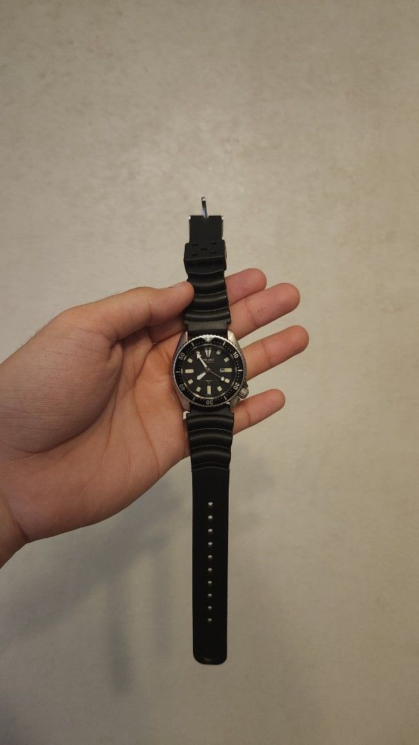 Seiko Scuba Diver's Automatic Watch 4205-0152 (Category: Men's Watches) located in Pasay City. Submitted by cristerdaniel (Listing ID 1470485789, Image 1). Description: Vintage seiko divers (4205-0152) Fully serviced✅️ All orig head✅️ Ready to wear✅️ Replaced hands✅️ Replaced bezel insert (original bezel included)✅️ Movement: 4205 Case: 0152 Serial: 180082 September 1981.