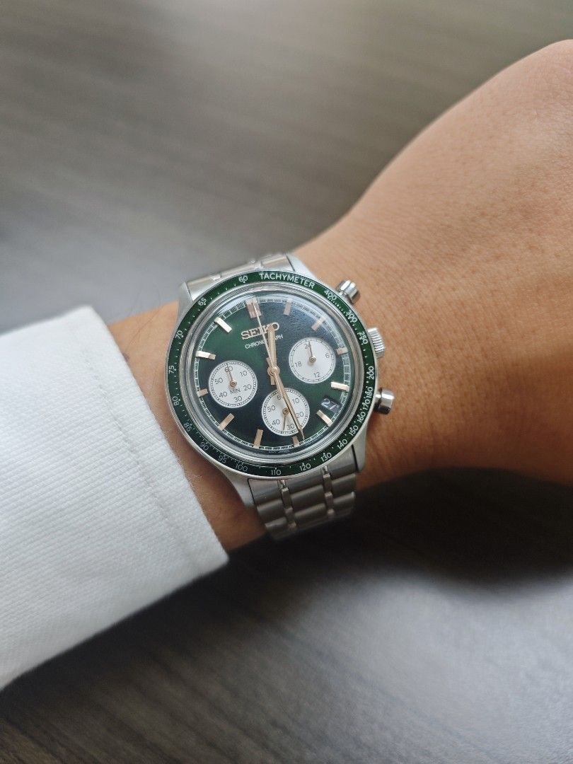Seiko SSB481 Chronograph (Category: Men's Watches) located in Quezon City. Submitted by fleetingticks (Listing ID 1470383215, Image 1). Description: 38 mm case with manual and card cheapest in the matket.