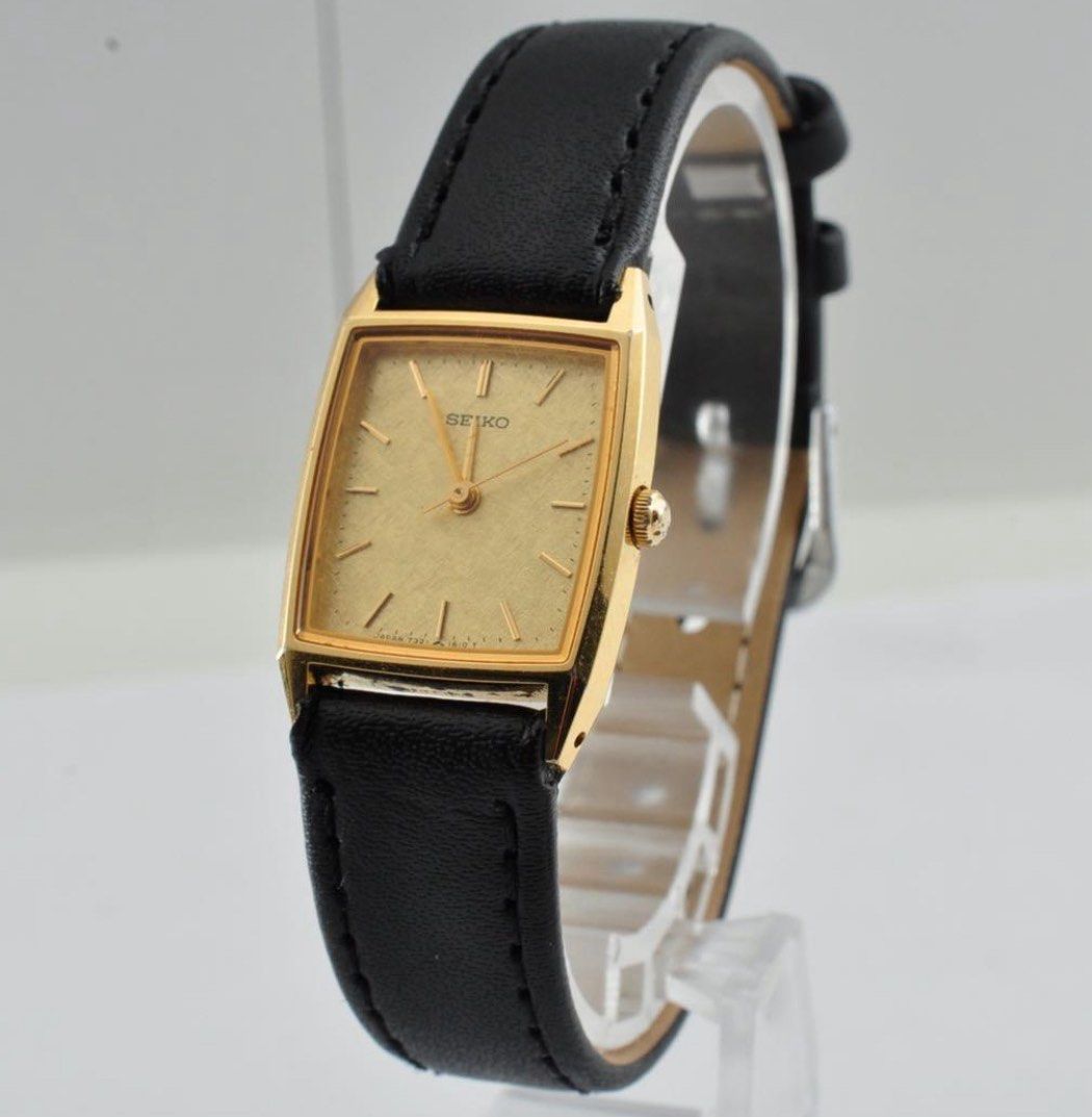 Seiko Vintage 1985 (Category: Women's Watches) located in Bulacan. Submitted by youlovewatches (Listing ID 1470541250, Image 2). Description: Guaranteed Authentic 19mm Case size Excellent condition.