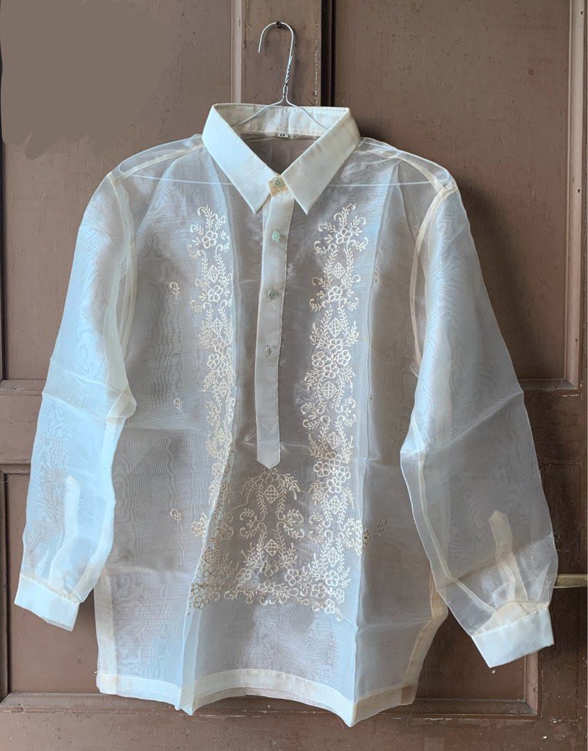 sheer embroidered barong | medium (Category: Coats, Jackets and Outerwear) located in General Trias. Submitted by buttercup.ad (Listing ID 1470364579, Image 1). Description: nakatago lang sa bahay for quite some time, so need muna labhan and plantsahin before gamitin 🫶🏻 size: m 📍gentri, cavite delivery via lalamove or j&t.
