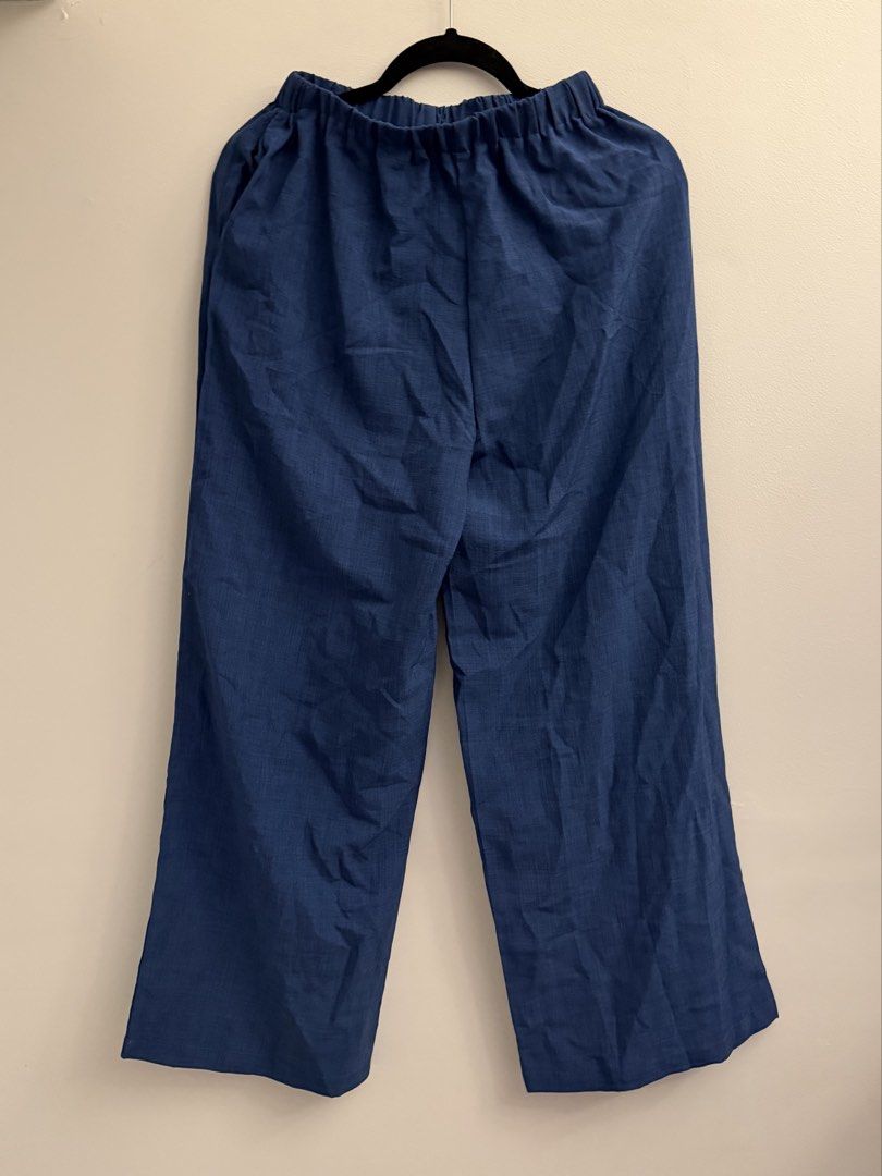 SHEIN Blue Coordinates Self Tie Top w/ Garter pants Small (Category: Sets or Coordinates) located in Manila. Submitted by closetclearout.mnl (Listing ID 1470393802, Image 3). Description: Small don’t wear it anymore .